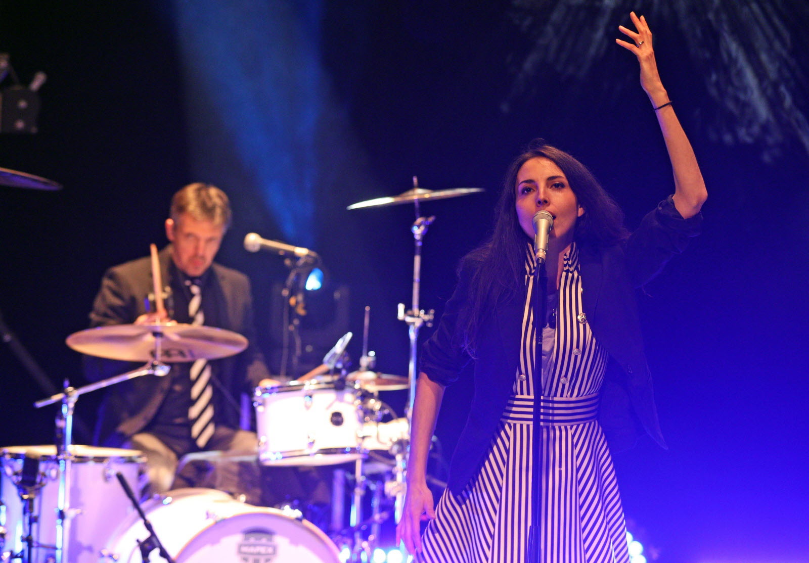 la-chanteuse-jyzzel-et-sa-pop-deluree-melange-de-michael-jackson-et-de-catherine-ringer-selon-l-artiste-photo-l-alsace-darek-szuster-1583573898